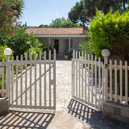 Holiday home Koko's Summer House